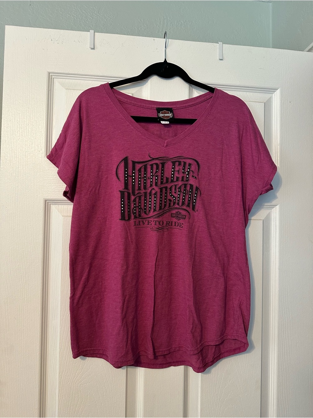 Harley-Davidson Women's V-Neck Tee in Magenta with Black Logo